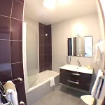 Logis Auv'hotel Отель Морьяк
