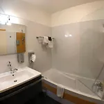 Logis Auv'hotel 3*