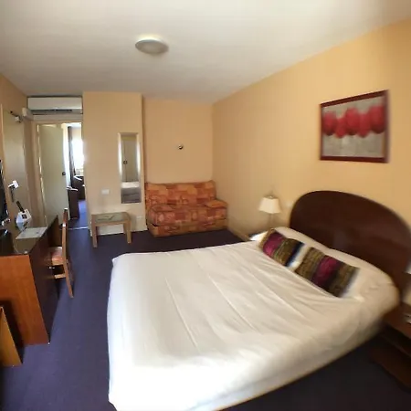 Logis Auv'hôtel 3*