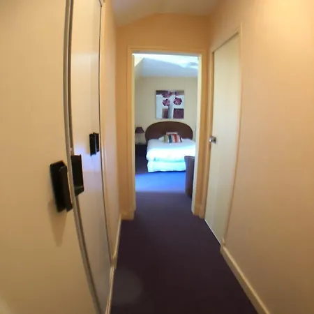 Logis Auv'hôtel Hotel 3*