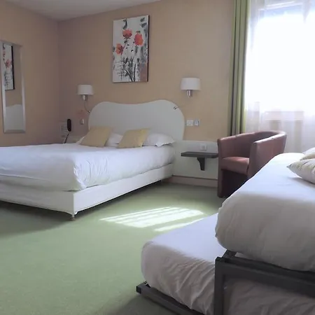 فندق Logis Auv'hotel مورياك