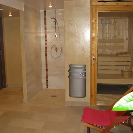 Hotel Logis Auv'hôtel 3*