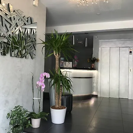 Logis Auv'hôtel Hotel