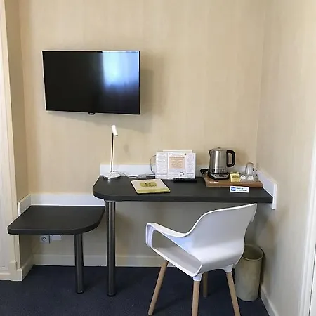 Logis Auv'hotel Отель Морьяк