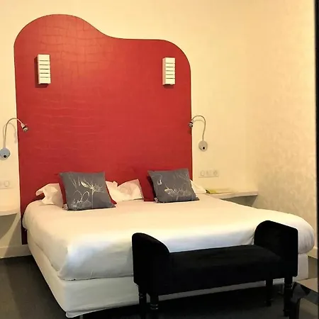 Logis Auv'hotel 3* Морьяк